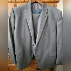 Lauren Ralph Lauren Men's Classic-Fix UlltraFlex Strech 3-Piece Suit